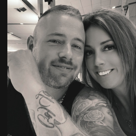 Meet your Posher, Caroline - Picture 1 of 1